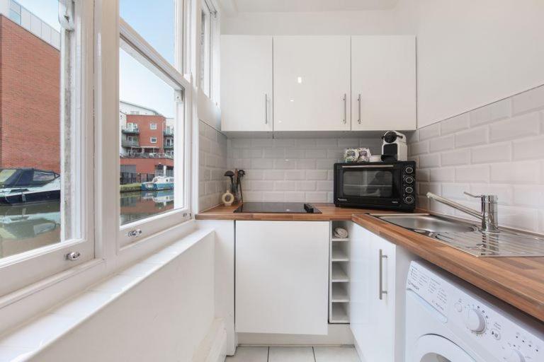 Bed & Breakfast Harrow Road Londra